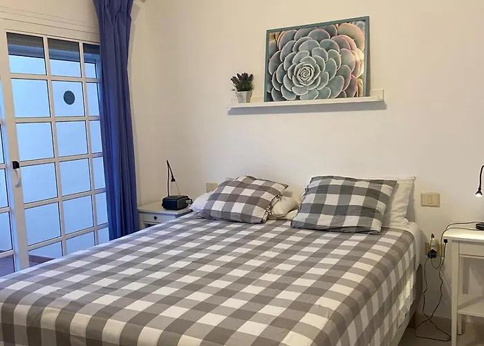 Front Vv * كوراليهو